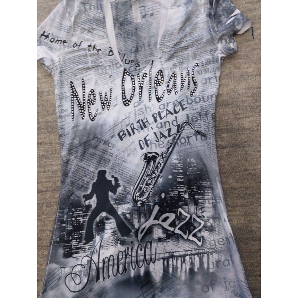 New Orleans VNeck Tshirt